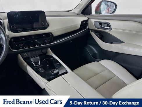 Certified 2023 Nissan Rogue SL w/ SL Premium Package image 24