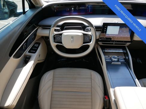 Used 2024 Lincoln Nautilus Reserve w/ Equipment Group 202A AWD/4WD image 12