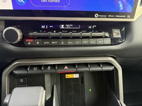 Used 2024 Toyota Sequoia Limited image 27