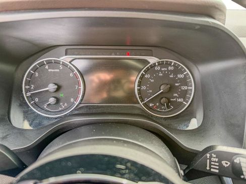 Used 2023 Nissan Rogue SV w/ SV Premium B Package image 15