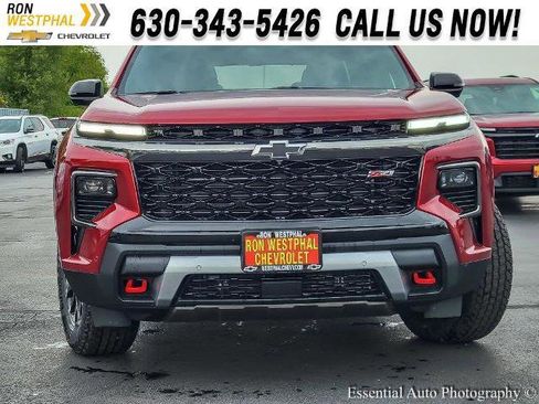 New 2025 Chevrolet Traverse Z71 w/ Enhanced Driving Package image 4