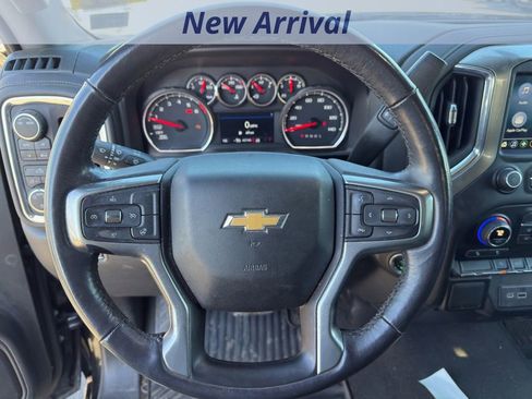 Used 2021 Chevrolet Silverado 1500 LT image 9