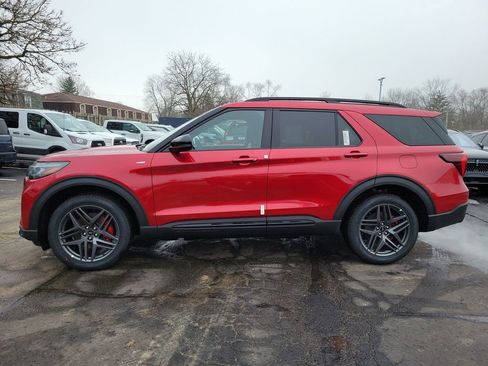 New 2026 Ford Explorer ST-Line w/ ST-Line Street Pack image 7