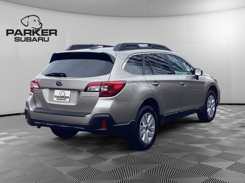 Used 2019 Subaru Outback 2.5i Premium w/ Popular Package #2 image 5