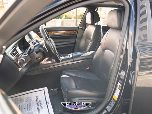 Used 2014 BMW 750Li xDrive image 16