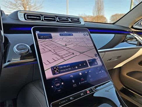 Certified 2024 Mercedes-Benz Maybach S 580 4MATIC image 30