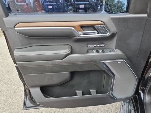 Used 2024 Chevrolet Silverado 1500 High Country w/ High Country Premium Package RWD image 21