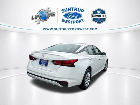 Used 2020 Nissan Altima 2.5 S AWD/4WD image 4