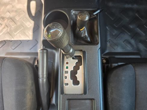 Used 2007 Toyota FJ Cruiser 4WD image 23