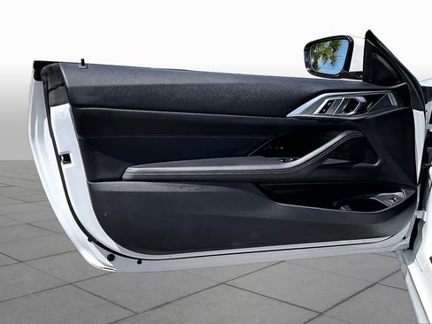 Used 2025 BMW 430i Convertible w/ Premium Package RWD image 19