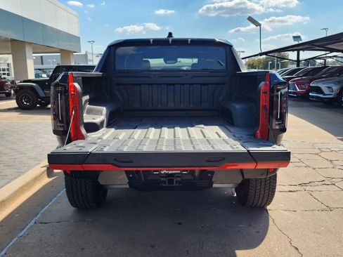 New 2026 GMC Hummer EV 4x4 Crew Cab image 52