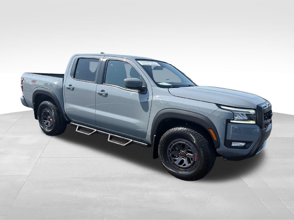 Used 2025 Nissan Frontier PRO-4X AWD/4WD image 8