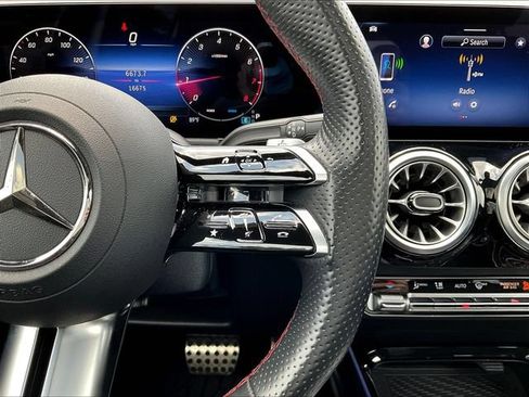 Certified 2024 Mercedes-Benz GLA 250 4MATIC image 14