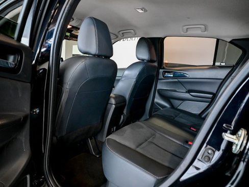 Used 2022 Mitsubishi Eclipse Cross SE image 19