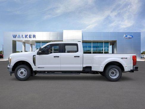 New 2026 Ford F350 XL image 3