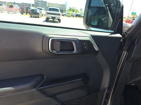 Used 2025 Ford Bronco Big Bend image 10