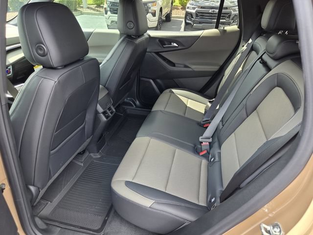 New 2027 Chevrolet Equinox LT w/ Convenience Package II FWD image 7