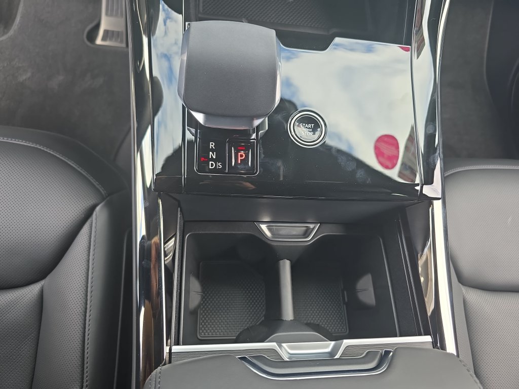 New 2026 Land Rover Range Rover Sport Dynamic SE AWD/4WD image 26
