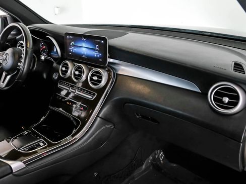 Used 2020 Mercedes-Benz GLC 300 4MATIC image 11