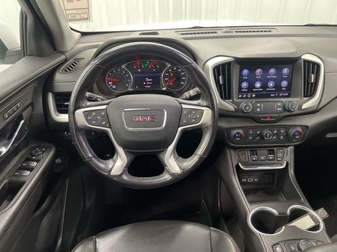 Used 2020 GMC Terrain SLT w/ Preferred Package image 12