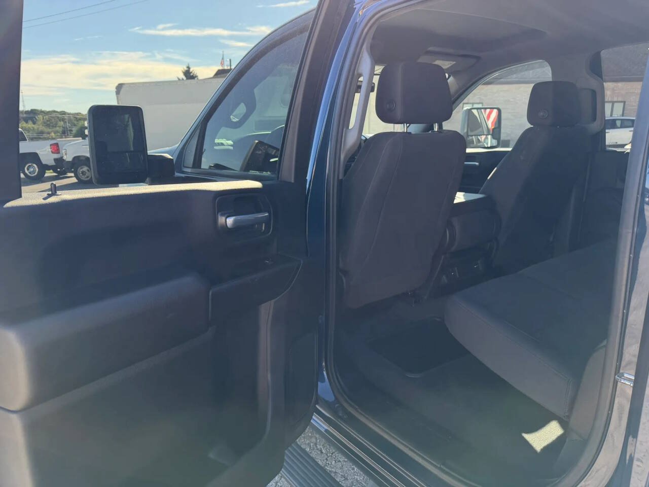 Used 2021 Chevrolet Silverado 2500 Custom w/ Custom Convenience Package AWD/4WD image 20