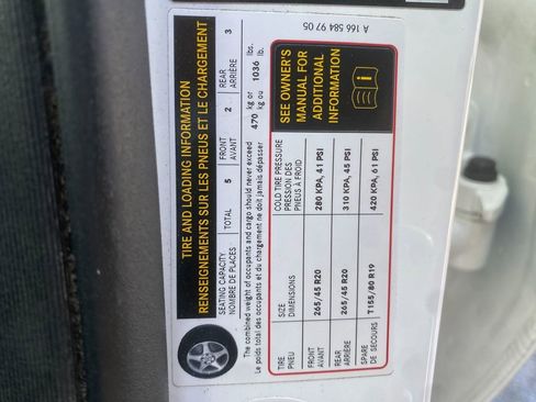 Used 2017 Mercedes-Benz GLE 43 AMG 4MATIC image 32