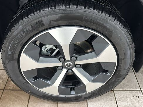 Used 2026 Volvo XC40 B4 Plus w/ Climate Package image 31