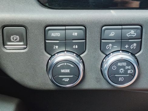 Used 2022 GMC Sierra 1500 Elevation w/ Elevation Premium Package AWD/4WD image 20