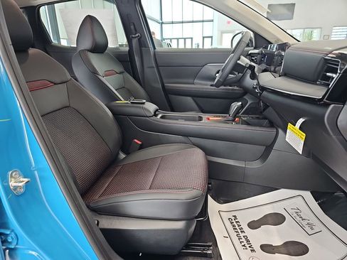 New 2026 Nissan Kicks SR FWD image 14