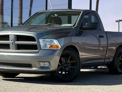 Used 2012 RAM 1500 Express RWD image 2