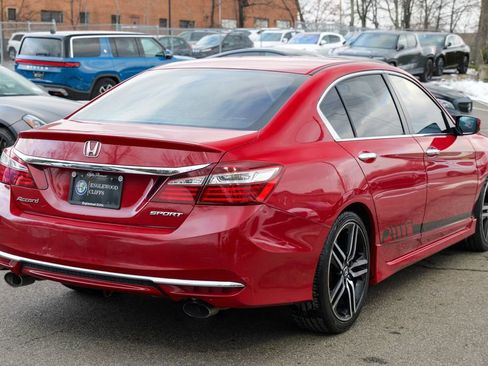 Used 2016 Honda Accord Sport image 7
