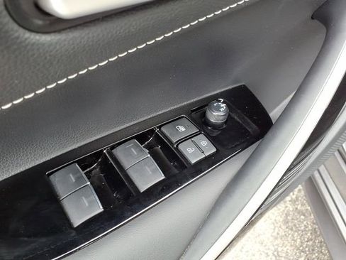 Certified 2025 Toyota Corolla XSE image 11