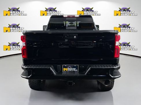 Used 2021 Chevrolet Silverado 2500 LTZ w/ LTZ Plus Package image 6