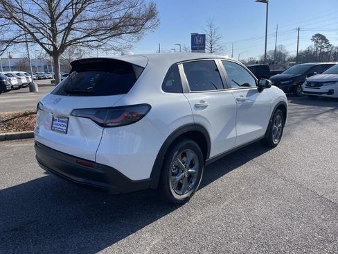 New 2026 Honda HR-V LX image 3