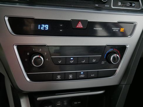 Used 2015 Hyundai Sonata SE image 23