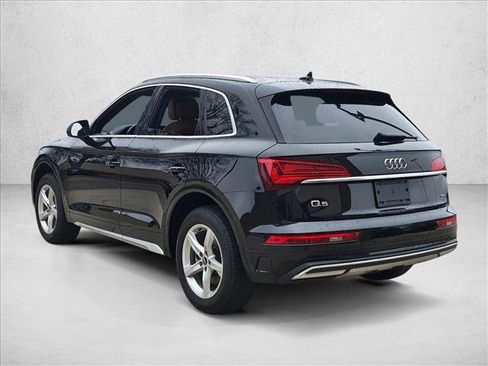 Used 2021 Audi Q5 Premium w/ Convenience Package image 7