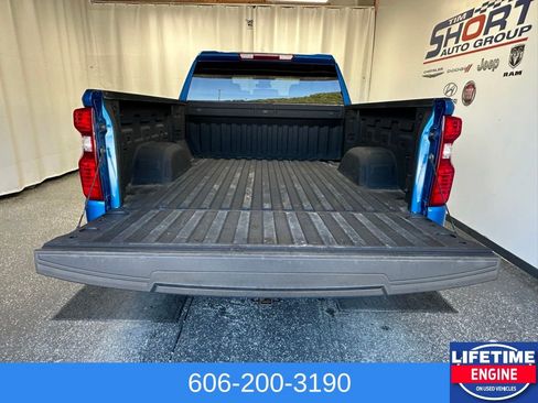 Used 2023 Chevrolet Silverado 1500 Custom image 9