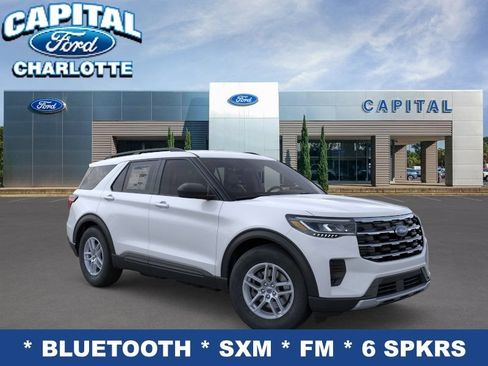 New 2026 Ford Explorer Active RWD image 8