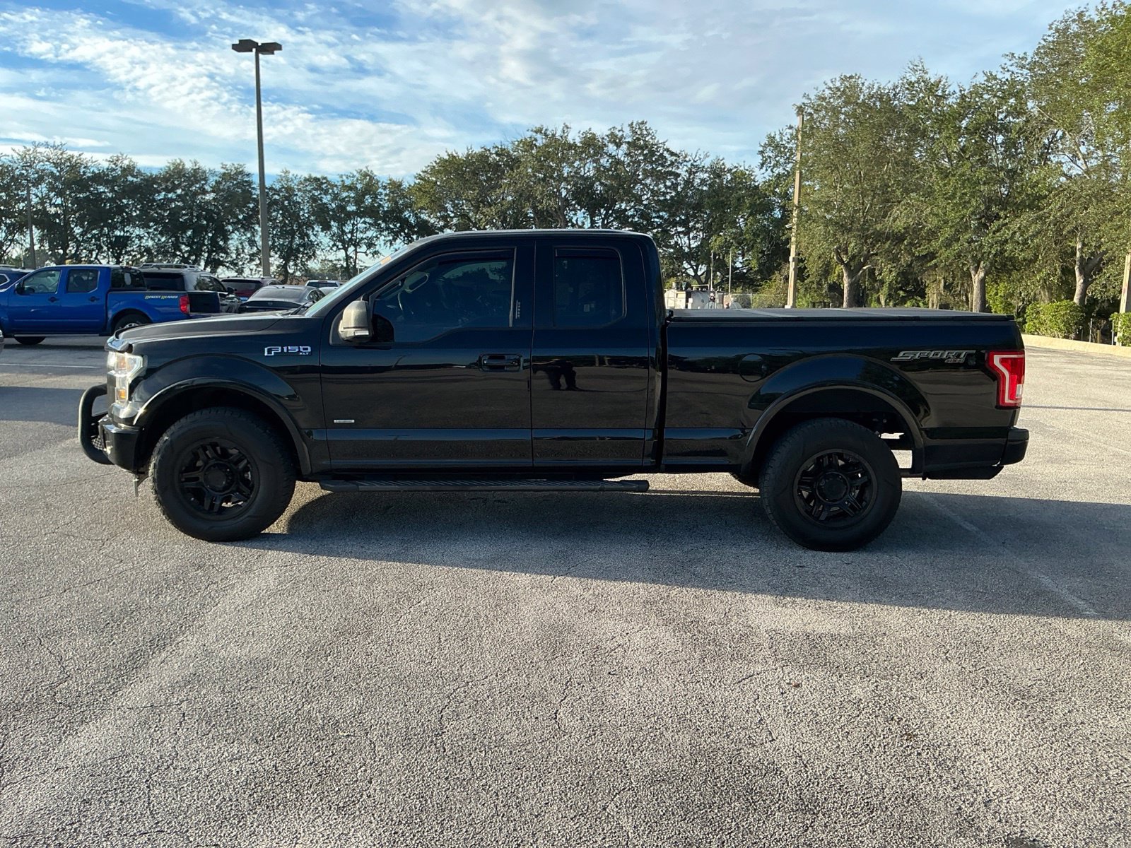 Used 2017 Ford F150 XLT w/ Equipment Group 301A Mid AWD/4WD image 5