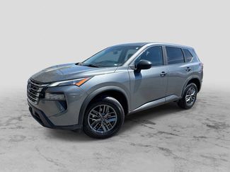 Used 2024 Nissan Rogue S AWD/4WD video 1