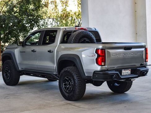 Used 2025 Chevrolet Colorado ZR2 w/ ZR2 Bison Edition AWD/4WD image 4