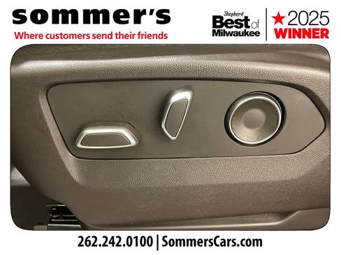 Used 2024 GMC Sierra 1500 Denali w/ Denali Reserve Package AWD/4WD image 10