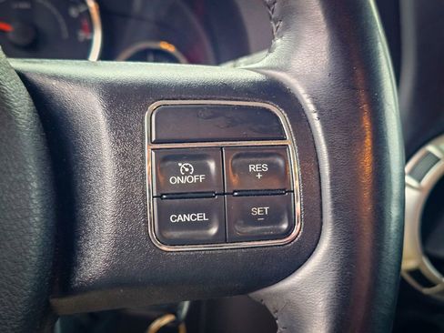 Used 2017 Jeep Wrangler Unlimited Sahara w/ Connectivity Group image 17