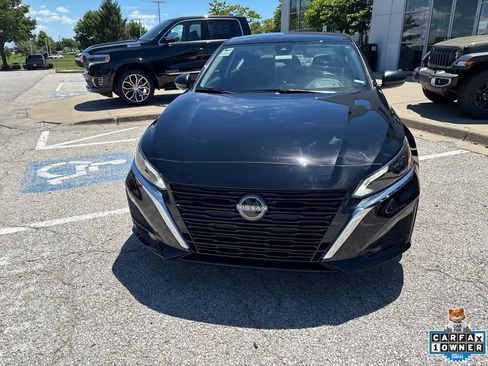 Used 2024 Nissan Altima 2.5 S FWD image 10