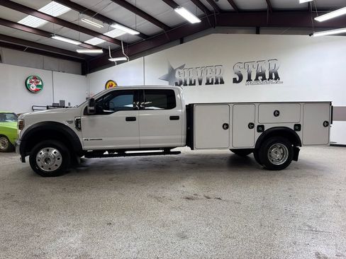 Used 2019 Ford F450 XLT w/ XLT Value Package AWD/4WD image 3