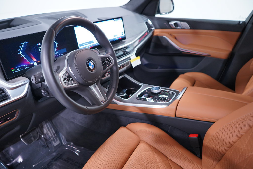 Used 2026 BMW X7 xDrive40i w/ M Sport Package AWD/4WD image 6