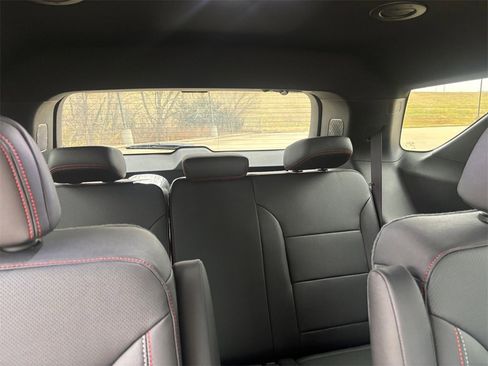 New 2026 Chevrolet Traverse Z71 w/ Driver Confidence Package image 28