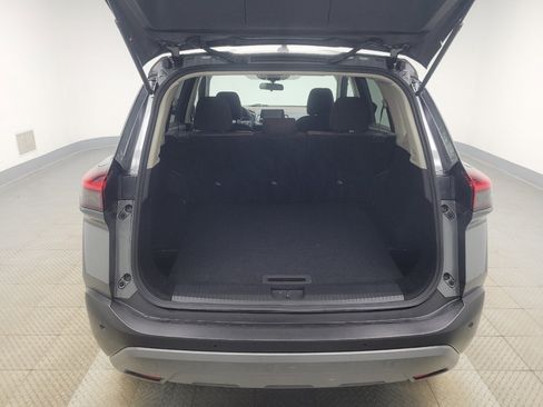 Used 2023 Nissan Rogue SV image 29
