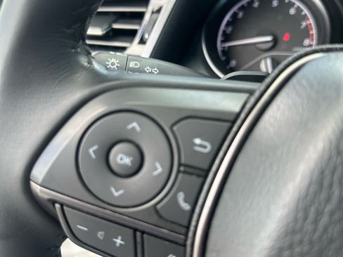 Used 2023 Toyota Camry SE FWD image 18