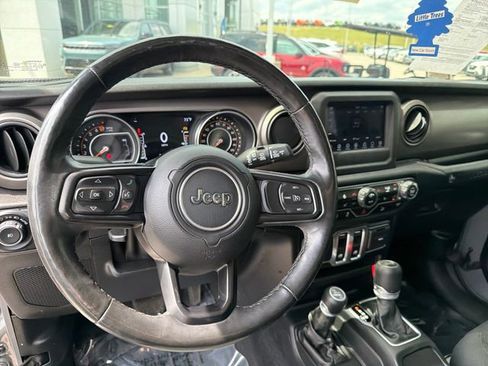 Used 2020 Jeep Wrangler Sport AWD/4WD image 15